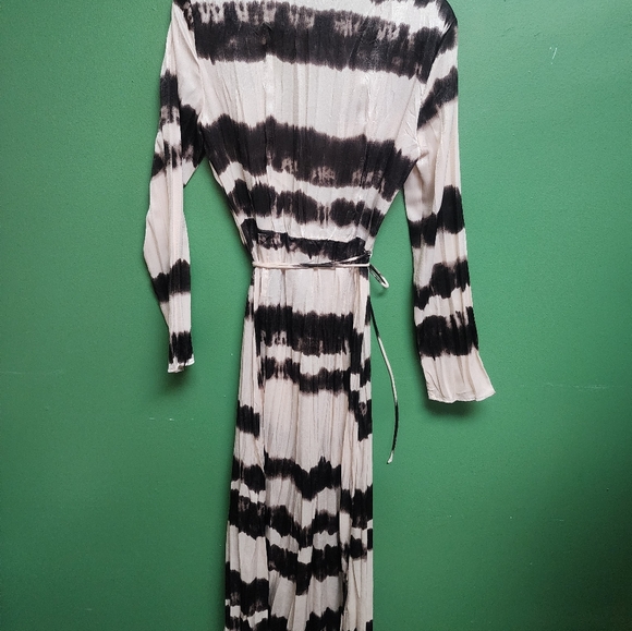 MANGO Tie-Dye Wrap Midi Dress – Black & Cream - Picture 4 of 4